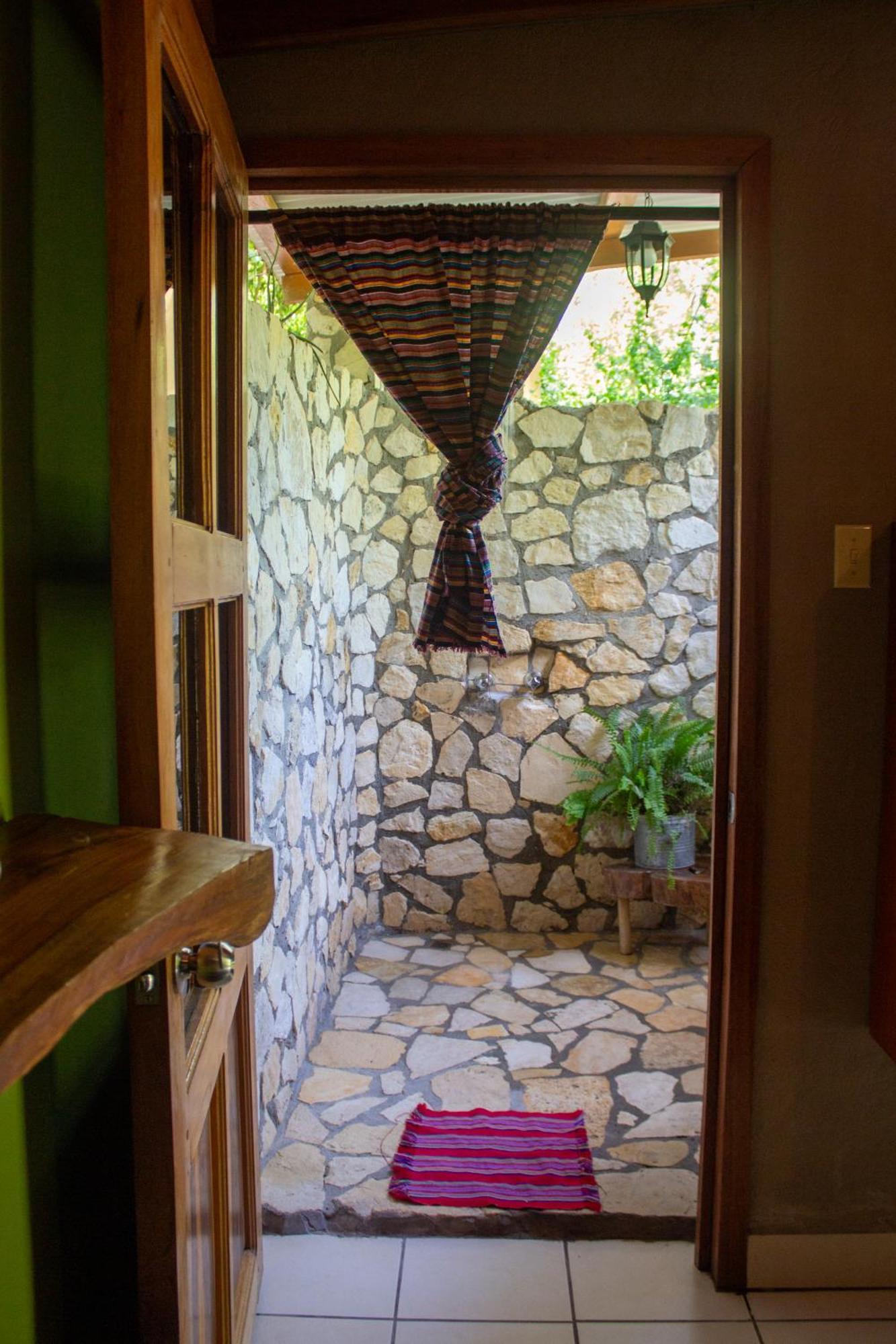 Alice Guesthouse El Remate Luaran gambar