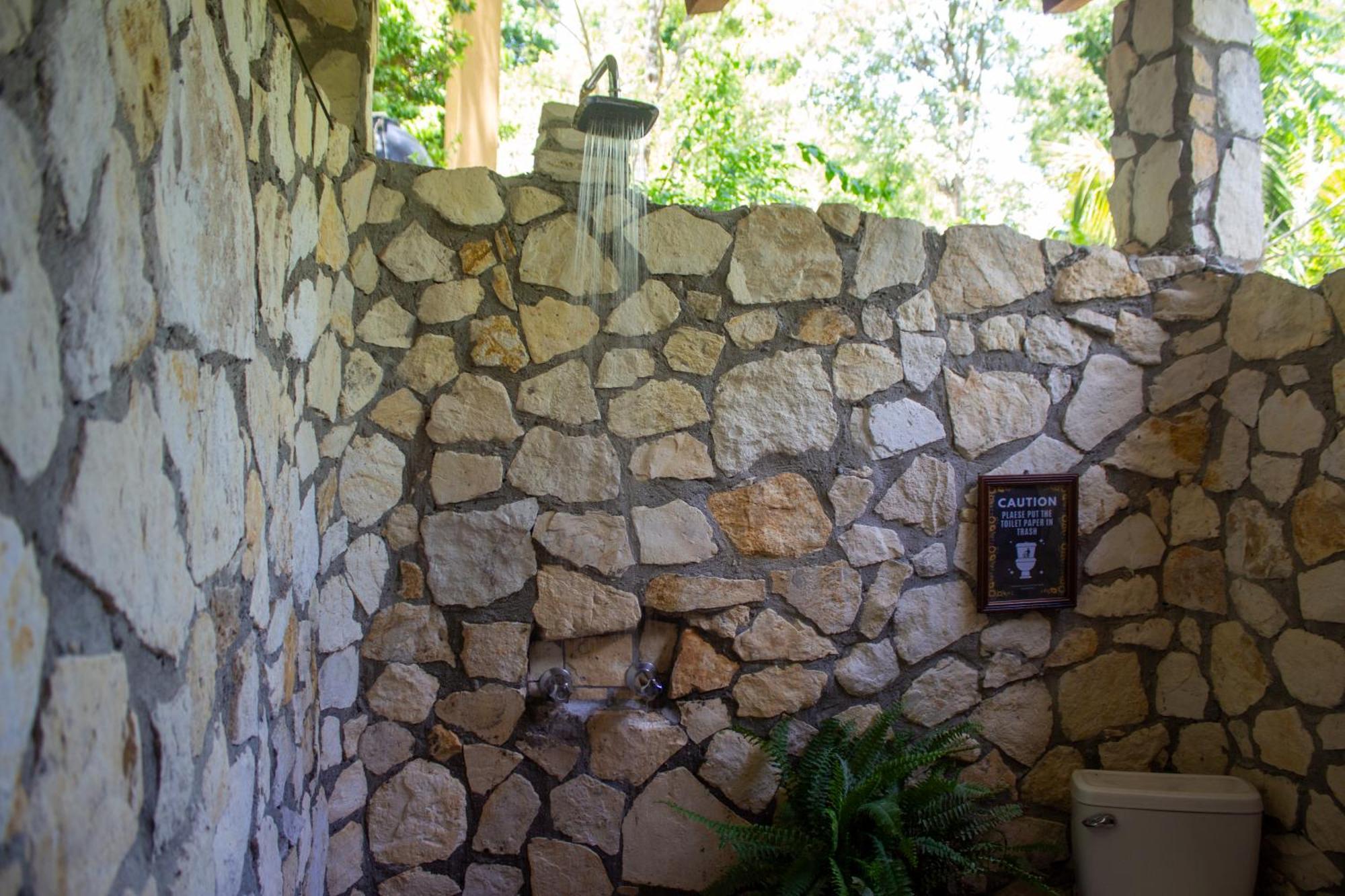 Alice Guesthouse El Remate Luaran gambar