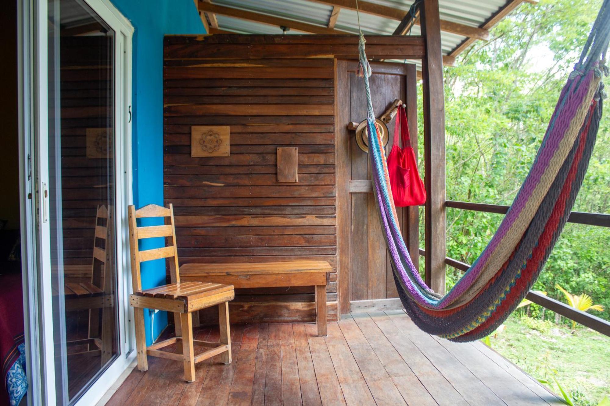Alice Guesthouse El Remate Luaran gambar